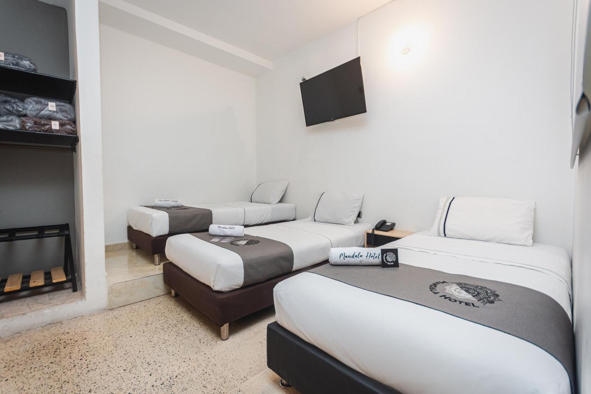 Mandala Hotel Belen Меделин Стая снимка