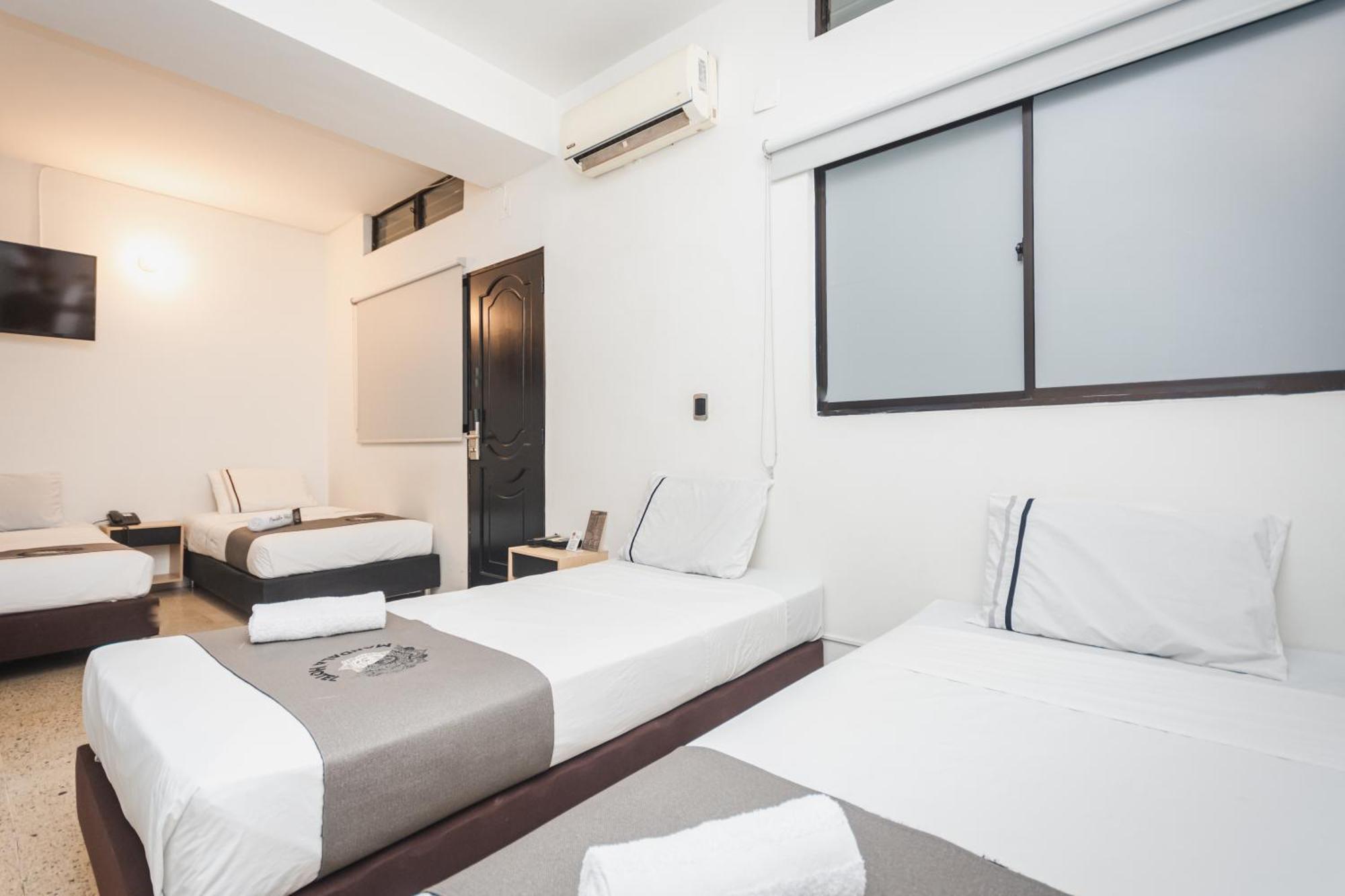 Mandala Hotel Belen Меделин Стая снимка