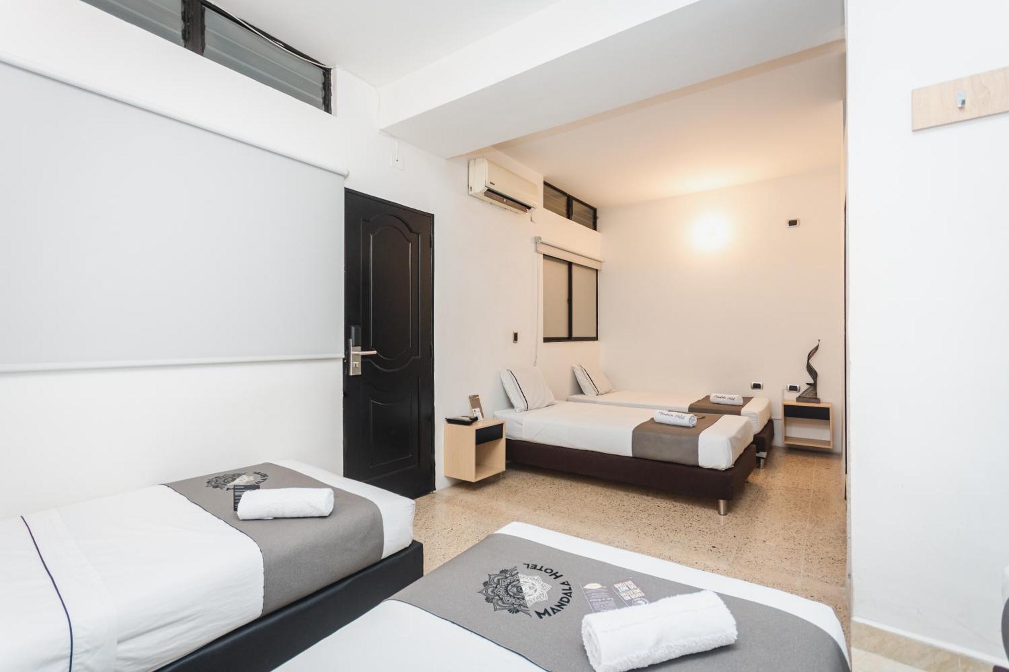 Mandala Hotel Belen Меделин Стая снимка